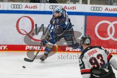 Penny DEL - Eishockey - Saison 2021/22 - ERC Ingolstadt - Kölner Haie - Ben Marshall (#45 ERCI) -  Foto: Stefan Bösl