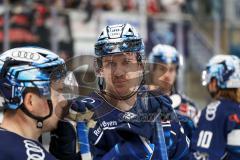 Penny DEL - Pre-Playoff - Spiel 2 - Eishockey - Saison 2021/22 - ERC Ingolstadt - Kölner Haie - Traurige Gesichter nach dem ausscheiden - Jerome Flaake (#90 ERCI) - Wayne Simpson (#21 ERCI) -  Foto: Jürgen Meyer