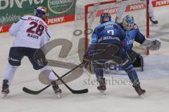 DEL - Eishockey - Saison 2020/21 - ERC Ingolstadt - EHC Red Bull München - Michael Garteig Torwart (#34 ERCI) - Colton Jobke (#7 ERCI) - Frank Mauer (#28 München) - Foto: Jürgen Meyer