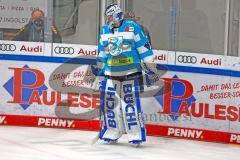 Penny DEL - Eishockey - Saison 2021/22 - ERC Ingolstadt - Eisbären Berlin -  Jonas Stettmer Torwart (#1 ERCI) - beim warm machen - Foto: Jürgen Meyer