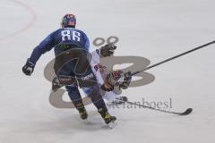 DEL - Eishockey - Saison 2020/21 - ERC Ingolstadt - EHC Red Bull München - Daniel Pietta (#86 ERCI) - Yannic Seidenberg (#36 München) im Zweikampf - Foto: Jürgen Meyer