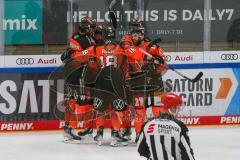 Penny DEL - Eishockey - Saison 2021/22 - ERC Ingolstadt - Grizzlys Wolfsburg - Der 0:1 Führungstreffer durch Dominik Bittner (#7 Wolfsburg) - jubel -  Foto: Jürgen Meyer