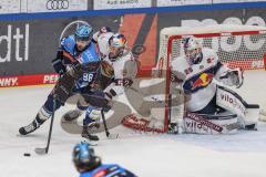 DEL; Playoffs; ERC Ingolstadt - EHC Redbull München; Torchance verpasst Abbandonato Peter (98 ERC) Torwart Wolf Simon (25 RBM) Hager Patrick (52 RBM)