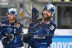 Penny DEL - Eishockey - Saison 2021/22 - ERC Ingolstadt - Krefeld Pinguine - Wojciech Stachowiak (#19 ERCI) nach dem Spiel -  Foto: Jürgen Meyer