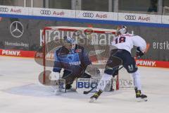 DEL - Eishockey - Saison 2020/21 - ERC Ingolstadt - EHC Red Bull München - Michael Garteig Torwart (#34 ERCI) - Schütz Justin (#12 München) - Foto: Jürgen Meyer