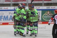 DEL - Eishockey - Saison 2020/21 - ERC Ingolstadt - Nürnberg Ice Tigers - Der 3:0 Führungstreffer durch Justin Feser (#71 ERCI) - Daniel Pietta (#86 ERCI) -  - jubel - Foto: Jürgen Meyer