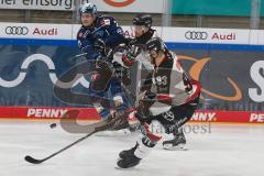 Penny DEL - Eishockey - Saison 2021/22 - ERC Ingolstadt - Kölner Haie - Wayne Simpson (#21 ERCI) - Sebastian Uvira (#93 Köln) - Moritz Müller (#91 Köln) -  Foto: Stefan Bösl