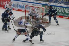 Penny DEL - Eishockey - Saison 2021/22 - ERC Ingolstadt - Schwenninger Wild Wings -  Joacim Eriksson Torwart (#60 Schwenningen) - Marius Möchel (#91 Schwenningen) - Louis-Marc Aubry (#11 ERCI) - Fabio Wagner (#5 ERCI) - Foto: Jürgen Meyer