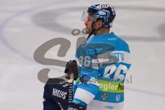 Penny DEL - Eishockey - Saison 2021/22 - ERC Ingolstadt - Fischtown Pinguins Bremerhaven -  Daniel Pietta (#86 ERCI) - beim warm machen - Foto: Jürgen Meyer