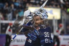 Im Bild: Kevin Reich Torwart (#35 ERCI)

