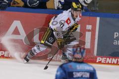 DEL - Eishockey - Saison 2020/21 - ERC Ingolstadt - Krefeld Pinguine - Artur Tyanulin (#71 Krefeld) - Foto: Jürgen Meyer