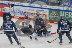 Penny DEL - Eishockey - Saison 2021/22 - ERC Ingolstadt - Red Bull München - Der 0:3 Führungstreffer durch Ben Street (#9 München) - Kevin Reich Torwart (#35 ERCI) -  Foto: Jürgen Meyer