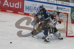 Penny DEL - Eishockey - Saison 2021/22 - ERC Ingolstadt - Krefeld Pinguine - Der 1:0 Führungstreffer durch Emil Quaas (#20 ERCI) - jubel - Brandon Defazio (#24 ERCI) - Jesper Jensen Aabo (#44 Krefeld) - Nikita Quapp Torwart (#31 Krefeld) -  Foto: Jürgen M