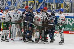 Penny DEL - Eishockey - Saison 2021/22 - ERC Ingolstadt - Augsburger Panther -  Henry Haase (#4 Augsburg) - Chris Bourque (#77 ERCI) wird zu Fall gebracht - Markus Keller Torwart (#35 Augsburg) - Foto: Stefan Bösl