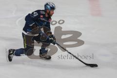 Penny DEL - Eishockey - Saison 2021/22 - ERC Ingolstadt - Grizzlys Wolfsburg - Ben Marshall (#45 ERCI) -  Foto: Jürgen Meyer