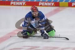 DEL - Eishockey - Saison 2020/21 - ERC Ingolstadt - Eisbären Berlin - Daniel Pietta (#86 ERCI) - beim warm machen - Foto: Jürgen Meyer
