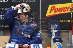 Penny DEL - Eishockey - Saison 2021/22 - ERC Ingolstadt - Adler Mannheim - Danny Taylor Torwart (#70 ERCI) auf der Spielerbank -  Foto: Meyer Jürgen