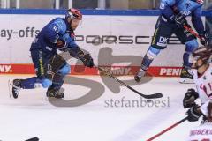 DEL - ERC Ingolstadt - Kölner Haie - Ben Marshall (45 ERC) Angriff