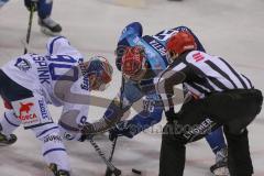 DEL - Eishockey - Saison 2020/21 - ERC Ingolstadt - Schwenninger Wild Wings - Daniel Pietta (#86 ERCI) beim Bully - Tylor Spink (#90 Schwenningen) - Foto: Jürgen Meyer