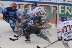 DEL - Eishockey - Saison 2020/21 - ERC Ingolstadt - Augsburger Panther - Petrus Palmu (#52 ERCI) - Markus Keller Torwart (#35 Augsburg) - Foto: Jürgen Meyer