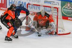 Penny DEL - Eishockey - Saison 2021/22 - ERC Ingolstadt - Grizzlys Wolfsburg - Jerome Flaake (#90 ERCI) - Dustin Strahlmeier Torwart (#1 Wolfsburg) -Darren Archibald (#25 Wolfsburg) -  Foto: Jürgen Meyer