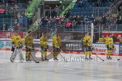 Penny DEL - Eishockey - Saison 2021/22 - ERC Ingolstadt - Krefeld Pinguine - Krefeld Spieler bei der Strting Six -  Foto: Jürgen Meyer