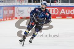 Penny DEL - Eishockey - Saison 2021/22 - ERC Ingolstadt - Fischtown Pinguins Bremerhaven - Hübner Niklas (#8 ERCI) -  Foto: Jürgen Meyer