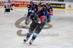 CHL - Eishockey - ERC Ingolstadt - Frölunda Göteborg - Saison 2015/2016 - Brian Lebler (#7 ERC Ingolstadt) beim warm machen - Foto: Jürgen Meyer