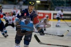 CHL - Eishockey - ERC Ingolstadt - Frölunda Göteborg - Saison 2015/2016 - Benedikt Schopper (#11 ERC Ingolstadt) beim warm machen - Foto: Jürgen Meyer