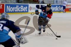 Championsleague - CHL - ERC Ingolstadt - Växjö Lakers (VLH) - Saison 2015/2016 - Fabio Wagner (#5 ERC Ingolstadt) - Foto: Jürgen Meyer