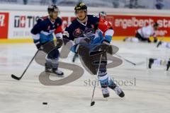 CHL - Eishockey - ERC Ingolstadt - Frölunda Göteborg - Saison 2015/2016 - Marc Schmidpeter (#20 ERC Ingolstadt) beim warm machen - Foto: Jürgen Meyer