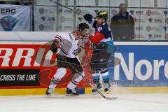 CHL - Eishockey - ERC Ingolstadt - Frölunda Göteborg - Saison 2015/2016 - Jared Ross (#42 ERC Ingolstadt) wird von Christoffer Persson (Nr.46, Frolunda Gothenburg) gequeckt - Foto: Jürgen Meyer