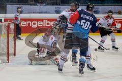 CHL - Eishockey - ERC Ingolstadt - Frölunda Göteborg - Saison 2015/2016 - Thomas Pielmeier (#50 ERC Ingolstadt) - Johan Gustafsson (Nr.37, Frolunda Gothenburg) Torwart - Foto: Jürgen Meyer