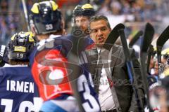 Championsleague - CHL - ERC Ingolstadt - Växjö Lakers (VLH) - Saison 2015/2016 - Manny Viveiros (Trainer ERC Ingolstadt) - Foto: Jürgen Meyer