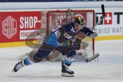 CHL - Eishockey - ERC Ingolstadt - Frölunda Göteborg - Saison 2015/2016 - Björn Barta (#33 ERC Ingolstadt) - Foto: Jürgen Meyer