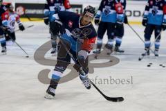 CHL - Eishockey - ERC Ingolstadt - Frölunda Göteborg - Saison 2015/2016 - John Laliberte (#15 ERC Ingolstadt) beim warm machen - Topscorer - Foto: Jürgen Meyer