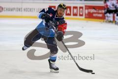 CHL - Eishockey - ERC Ingolstadt - Frölunda Göteborg - Saison 2015/2016 - Björn Barta (#33 ERC Ingolstadt) beim warm machen - Foto: Jürgen Meyer