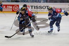 CHL - Eishockey - ERC Ingolstadt - Frölunda Göteborg - Saison 2015/2016 - David Elsner (#61 ERC Ingolstadt) - Danny Irmen (#19 ERC Ingolstadt) - Foto: Jürgen Meyer