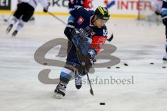 CHL - Eishockey - ERC Ingolstadt - Frölunda Göteborg - Saison 2015/2016 - Patrick Köppchen (#55 ERC Ingolstadt) beim warm machen - Foto: Jürgen Meyer