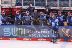 DEL - ERC Ingolstadt - Eisbären Berlin - Playoffs HF - Tor Jubel an der Spielerbank, Mirko Höfflin (10 ERC)