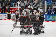 Penny DEL - Pre-Playoff - Spiel 2 - Eishockey - Saison 2021/22 - ERC Ingolstadt - Kölner Haie - Der 2:3 Siegtreffer durch Maurice Edwards (Nr.23 - Kölner Haie) - jubel -  Foto: Jürgen Meyer