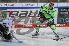DEL - Eishockey - Saison 2020/21 - ERC Ingolstadt - Nürnberg Ice Tigers - Louis-Marc Aubry (#11 ERCI) - Ilya Sharipov Torwart (43 Nürnberg)  - Foto: Jürgen Meyer