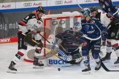 Penny DEL - Eishockey - Saison 2021/22 - ERC Ingolstadt - Kölner Haie - Karri Rämö Torwart (#31 ERCI) - Marcel Müller (#9 Köln) - Wayne Simpson (#21 ERCI) -  Foto: Stefan Bösl