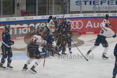 Penny DEL - Eishockey - Saison 2021/22 - ERC Ingolstadt - Red Bull München -  Der 0:1 Führungstreffer durch Ben Street (#9 München) jubel - Kevin Reich Torwart (#35 ERCI) - Foto: Jürgen Meyer