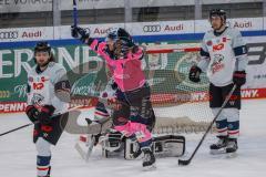 DEL - ERC Ingolstadt - Nürnberg Ice Tigers; Tor Jubel Treffer 2:0 durch David Warsofsky (55 - ERC), Jubel Frederik Storm (9 - ERC) Torwart Niklas Treutle (Nr.31 - Nürnberg Ice Tigers) Tyler Sheehy (Nr.8 - Nürnberg Ice Tigers) Tim Fleischer (Nr.19 - Nürnbe