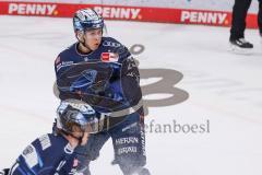 DEL - Eishockey - ERC Ingolstadt - Eisbären Berlin - Leon Hüttl (25 - ERC)