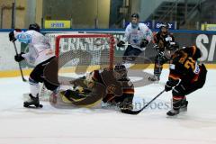 Eishockey Nationalmannschaft Damen - Kevin Maraun - Schuster Lisa - Harrer Viola Torhüterin - Foto: Jürgen Meyer