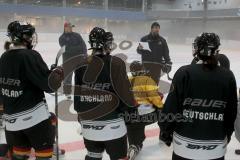 Eishockey - Nationalmannschaft Damen - Benjamin Hinterstocker,Co Trainer gibt Anweisungen-links Sohlmann Christian Trainer ERC Ingolstadt Damen - Foto: Jürgen Meyer