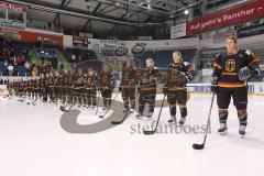 Meco Nations Cup - Damen Eishockey - Deutschland - Finnland - Nationalhymne vor dem Spiel