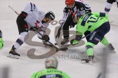 DEL - Eishockey - Saison 2020/21 - ERC Ingolstadt - Nürnberg Ice Tigers  - Louis-Marc Aubry (#11 ERCI) beim Bully - Foto: Jürgen Meyer